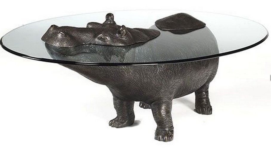 the table in the form of a hippopotamus