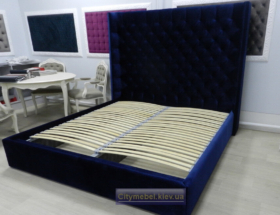 синяя двухспальняя кровать